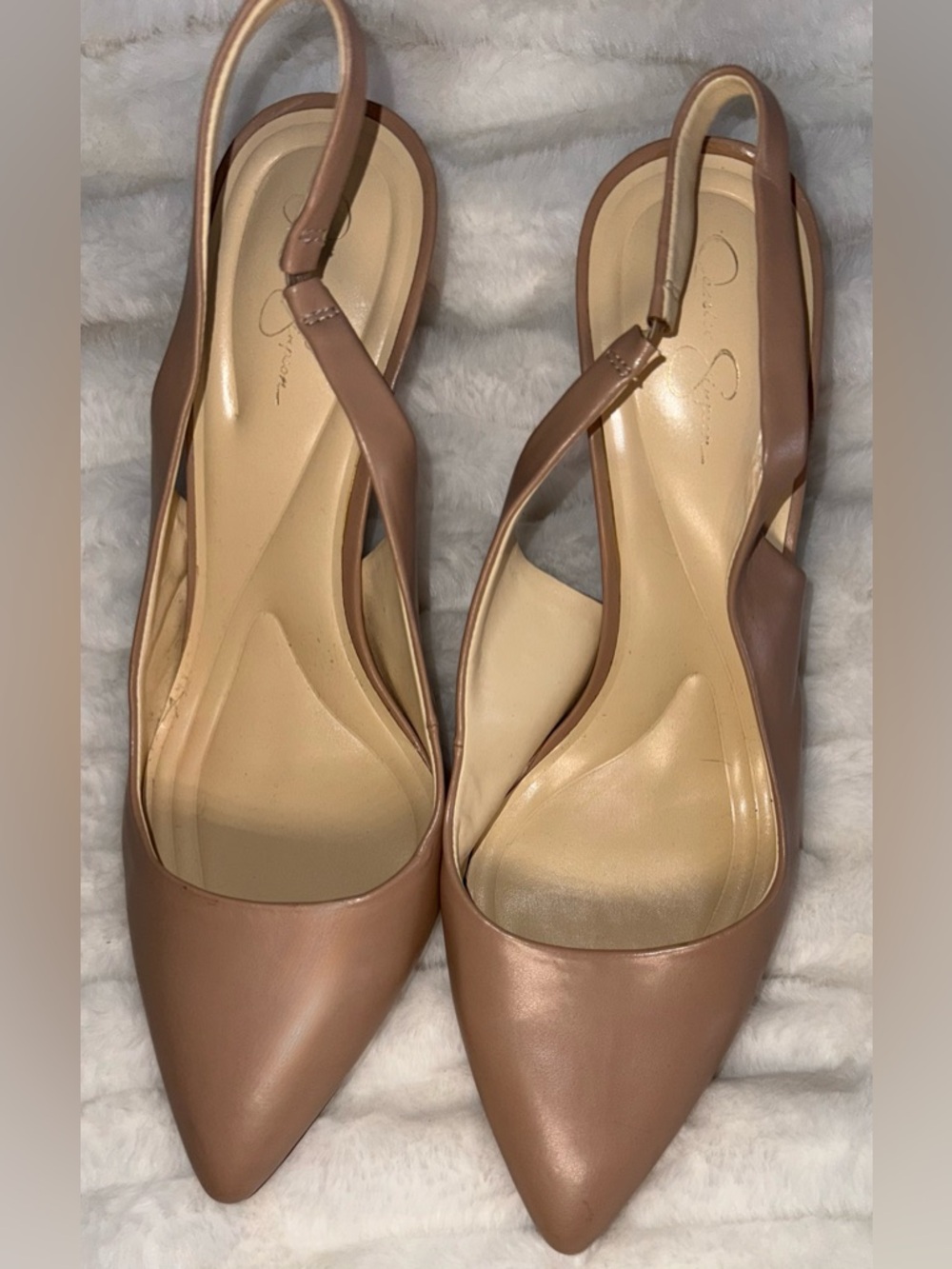 Jessica Simpson nude pointed-toe slingback heels. Sz. 9.5